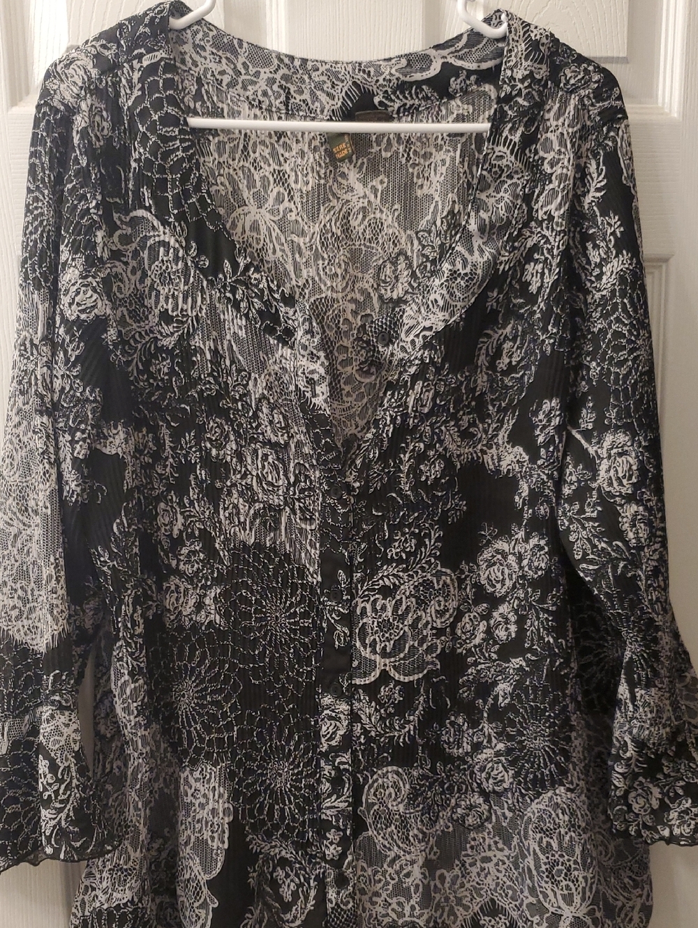 Black and White Lace-Print Button Front Blouse
